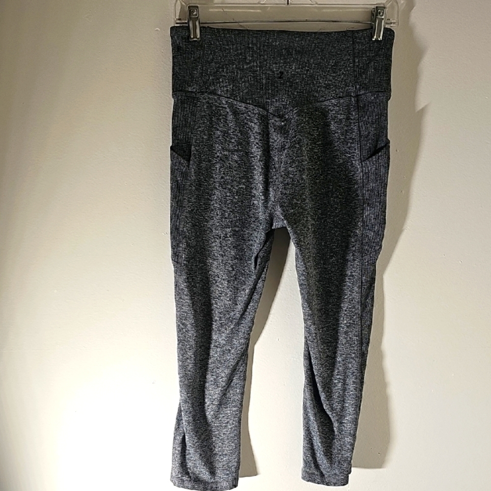 Gray Womens ZOBHA Legings Bottoms. Light Gray With Pockets.